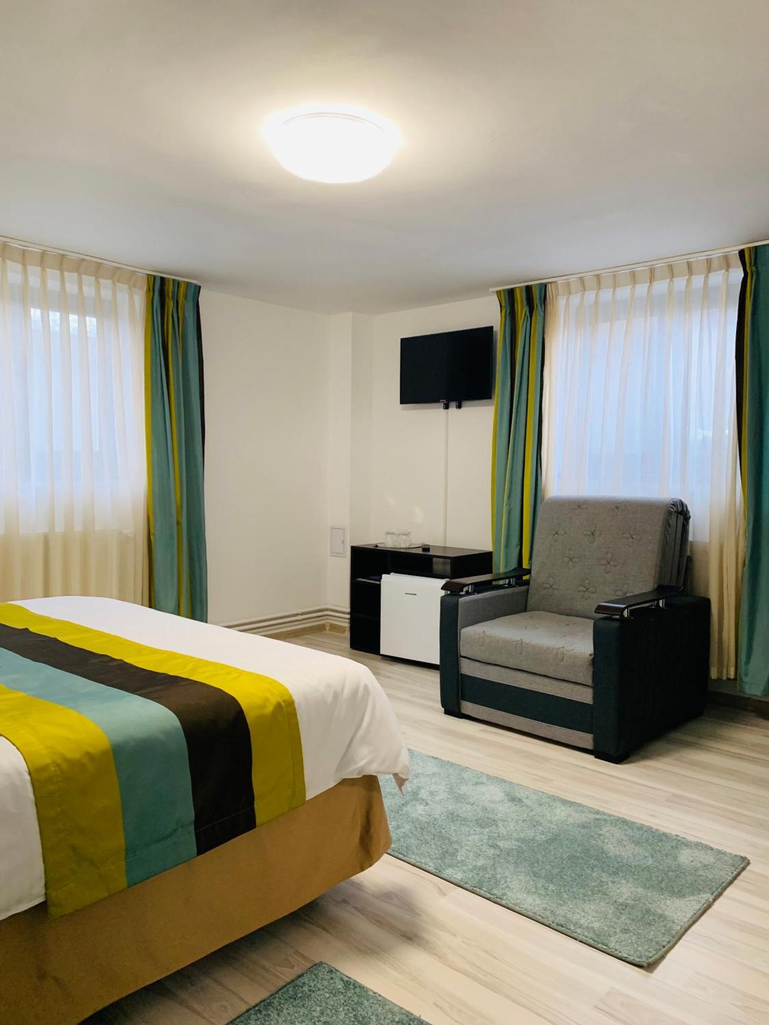 Casa Lazar Bed & Breakfast Topliţa Екстериор снимка