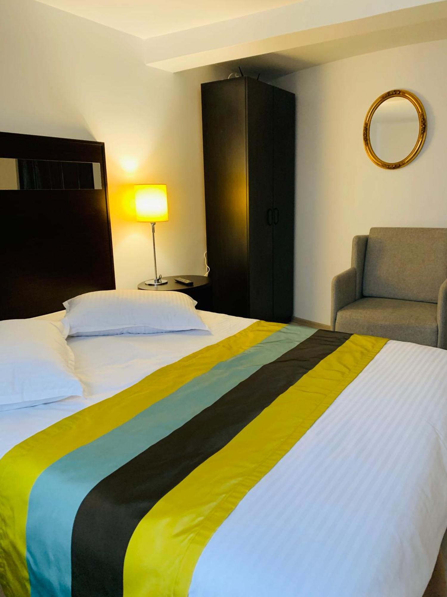 Casa Lazar Bed & Breakfast Topliţa Екстериор снимка