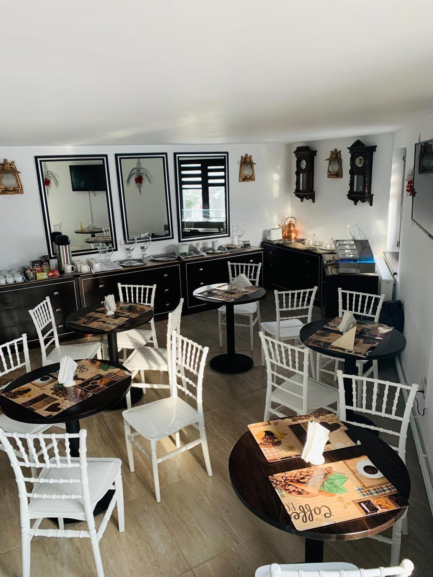 Casa Lazar Bed & Breakfast Topliţa Екстериор снимка