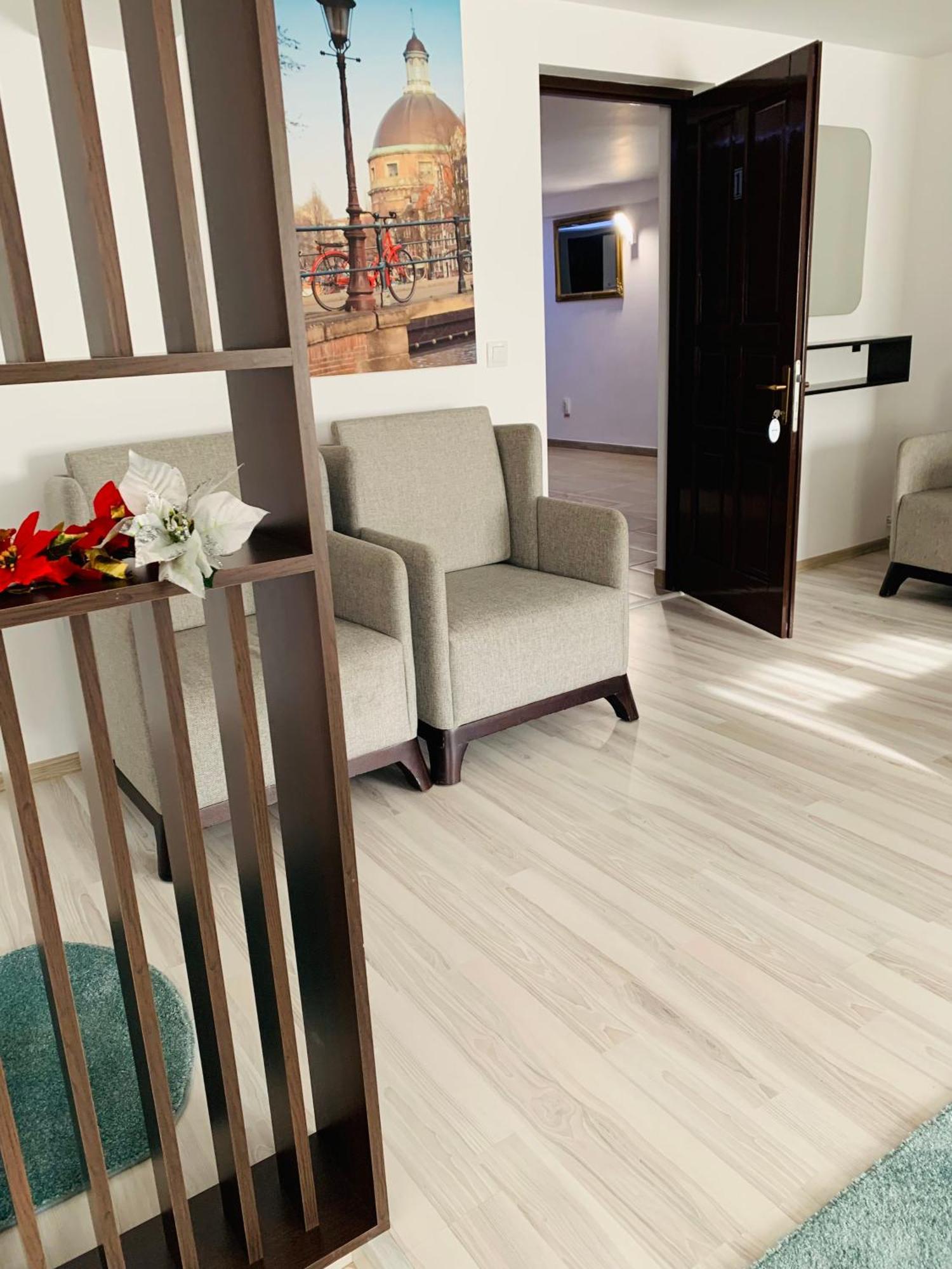 Casa Lazar Bed & Breakfast Topliţa Екстериор снимка